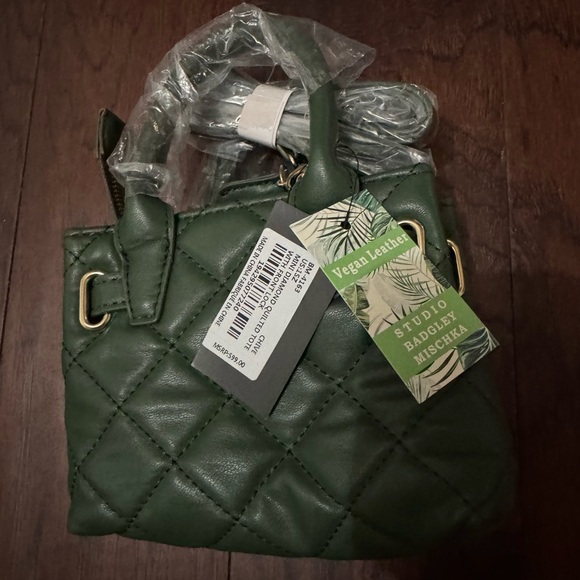 Badgely Mishka Mini Diamond Quilted Tote Color Chive Vegan Leather NWT - Picture 4 of 6